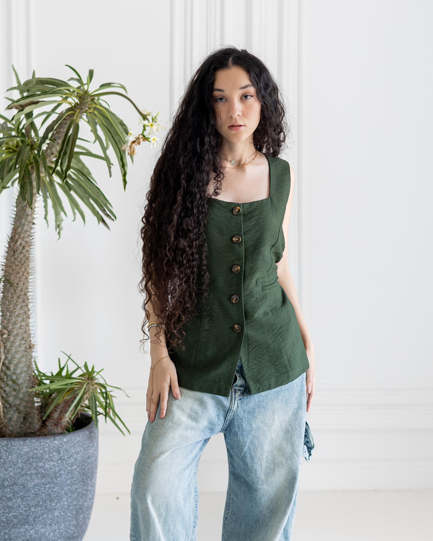 Lina Vest n olive