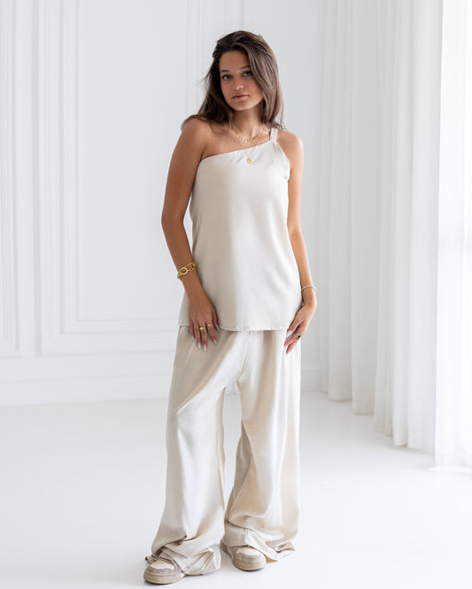 Lovelle Set in light beige