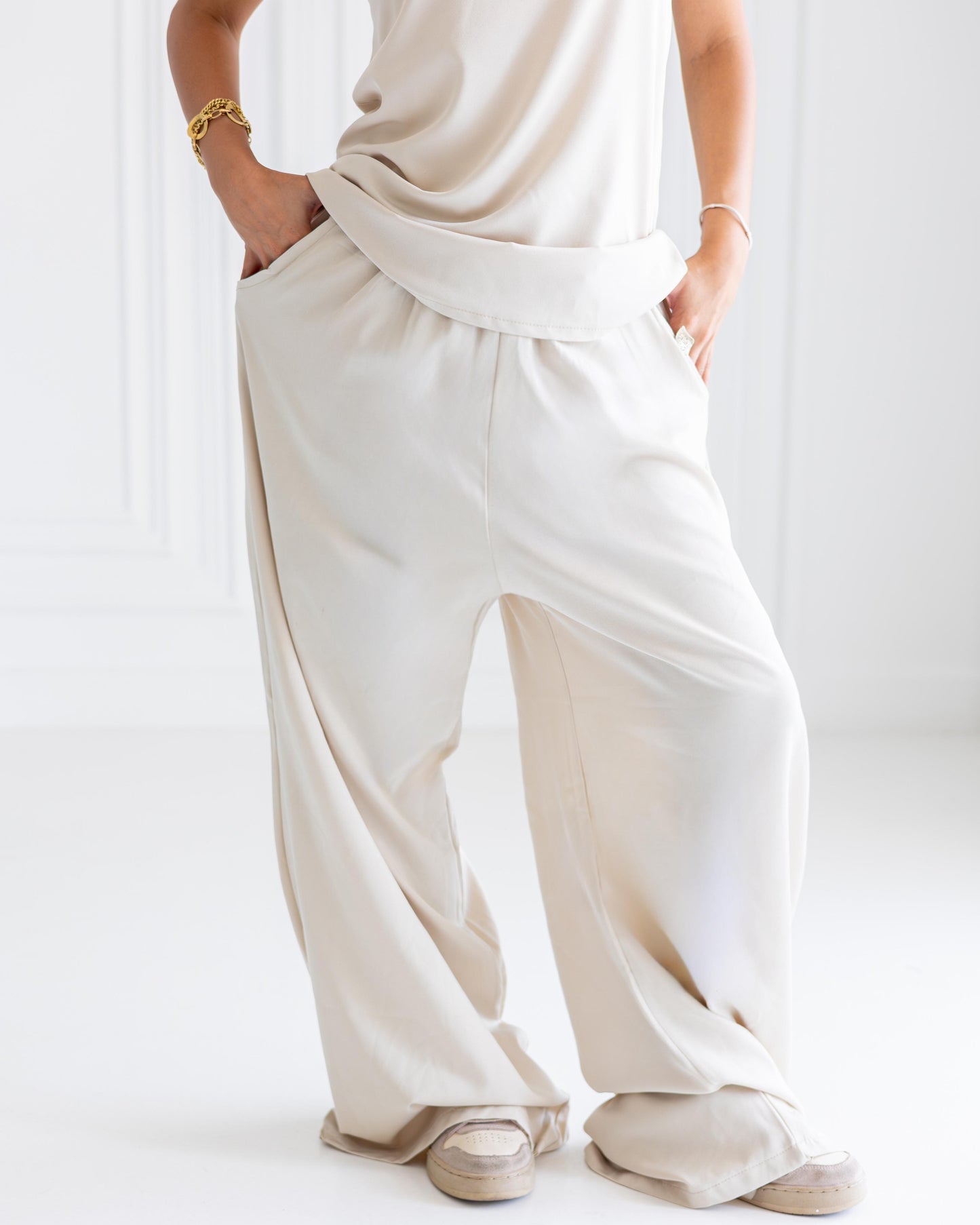 Lovelle Set in light beige