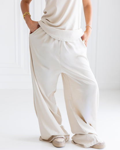 Lovelle Set in light beige